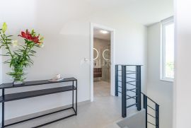 ZADAR, SUKOŠAN - Luksuzna duplex vila s bazenom u novogradnji, Sukošan, Famiglia