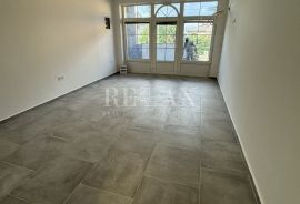 Crikvenica - garsonijera u prizemlju s terasom, Crikvenica, Appartement