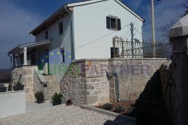 Kamena ljepotica s grijanim bazenom, Sveti Lovreč, Istra, Sveti Lovreč, Haus
