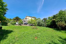 OPATIJA, OPRIĆ - obiteljska kuća s tri stambene jedinice na parceli od 1890 m2, Opatija - Okolica, Casa