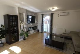 PRILIKA! Maksimir - Prostrani stan sa balkonom 118m2, Maksimir, Apartamento