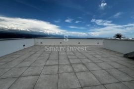 OPATIJA, raskošni penthouse s bazenom i panoramskim pogledom na more (S3), Opatija, Appartamento