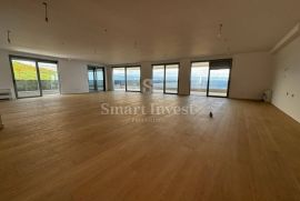 OPATIJA, raskošni penthouse s bazenom i panoramskim pogledom na more (S3), Opatija, Stan