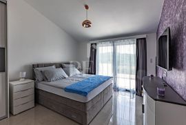 Oaza mira u Istri,Villa sa bazenom,20.000 m2 okućnice, Cerovlje, Casa