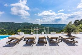 Oaza mira u Istri,Villa sa bazenom,20.000 m2 okućnice, Cerovlje, Haus