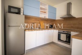 POTPUNO NAMJEŠTEN VIŠEETAŽNI APARTMAN - PRIVLAKA, Privlaka, Appartment