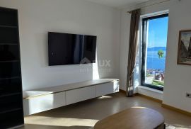 RIJEKA, TRSAT, vrhunski 2s+db stan s okućnicom na top lokaciji, Rijeka, Apartamento