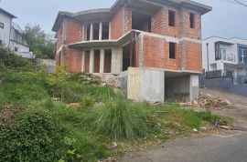 OPATIJA, MATULJI - kuća u izgradnji 230m2 + okoliš 400m2, Matulji, House