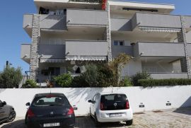 BRODARICA-LIJEPO UREĐENI STAN U PRIZEMLJU S POGLEDOM, Šibenik - Okolica, Appartment