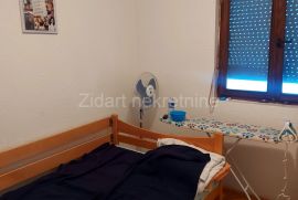 Zemun polje, stan u kući, 59m2, Zemun, Flat