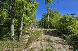 ISTRA, PIĆAN - Građevinsko zemljište na mirnoj lokaciji, Pićan, Arazi