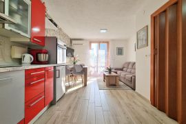 Umag, stan nadomak centra i 200m od mora, Umag, Appartment