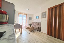 Umag, stan nadomak centra i 200m od mora, Umag, Apartamento