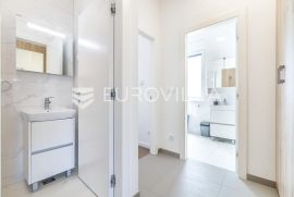 Zagreb, Vinogradska, prekrasan trosoban stan 70 m2 + 2 GPM, Zagreb, Daire