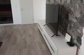 Stan sa velikom terasom, Pula, Istra, Pula, Apartamento