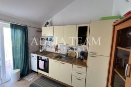 PREUREĐENI APARTMAN NA 2. KATU S POGLEDOM NA MORE - POVLJANA, PAG, Povljana, Stan