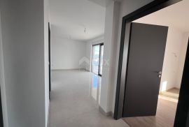 ŠIBENIK, ROGOZNICA - Stan u blizini plaže, Rogoznica, Appartement