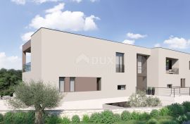 OPATIJA, LOVRAN, OPRIĆ- započeta gradnja s 3 stana i garažom, panoramskim pogledom na more + okoliš 1200m2, Opatija - Okolica, House