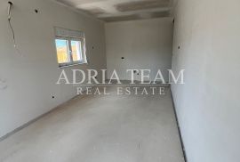 APARTMANI U NOVOGRADNJI U BLIZINI MORA - POVLJANA, PAG, Povljana, Appartment