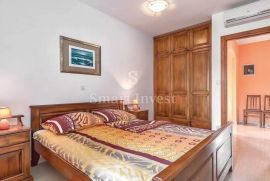 BARBAN, Prekrasna vila 4S+DB, s bazenom, u malom mirnom selu, Barban, House