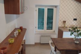 OPATIJA - VOLOSKO - STAN KOJEM JE TEŠKO ODOLITI, Opatija, Appartment