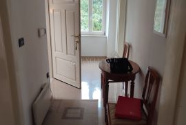 OPATIJA - VOLOSKO - STAN KOJEM JE TEŠKO ODOLITI, Opatija, Appartement