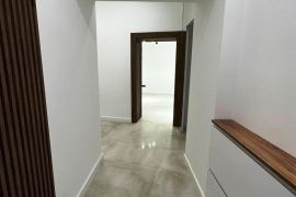 Ekskluzivan poslovni prostor u centru ID#3444, Niš-Mediana, العقارات التجارية