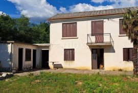 CRIKVENICA, JADRANOVO - samostojeća kuća s pomoćnim objektom, Crikvenica, Casa