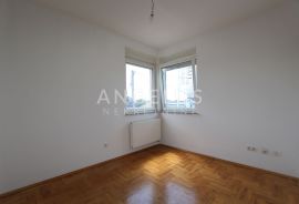 Sesvete - Sesvetski kraljevec  Odličan 3-sobni stan 64m2, Sesvete, Appartment