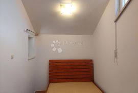 Šestinski dol, dvosoban stan sa lođom i garažom, 56m2-PRILIKA!, Črnomerec, Appartement