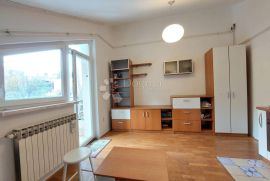 Šestinski dol, dvosoban stan sa lođom i garažom, 56m2-PRILIKA!, Črnomerec, Flat