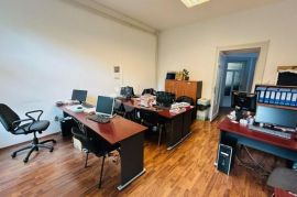 Izvrstan uredski poslovni prostor blizu centra, Rijeka, Poslovni prostor