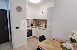 Opatija atraktivna novogradnja sa bazenom !, Opatija, Apartamento