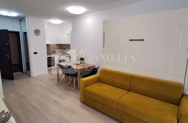 Opatija atraktivna novogradnja sa bazenom !, Opatija, Apartamento