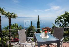 Opatija Punta Kolova stan 1.kat sa senzacionalnim pogledom, Opatija, Appartement