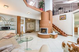 Opatija Punta Kolova Penthouse sa senzacionalnim pogledom, Opatija, Daire