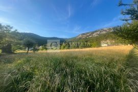 Istra Roč sjajno građevinsko zemljište sa građevinskom dozvolom!, Buzet, Tierra