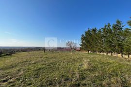 Istra vrhunsko zemljište sa građevinskom dozvolom 7 km od mora!, Marčana, Terra