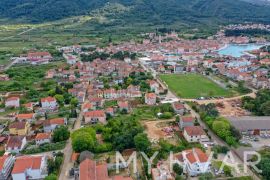 Građevinsko zemljište u Starom Gradu, Stari Grad, Terreno