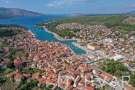 Građevinsko zemljište u Starom Gradu, Stari Grad, Terreno