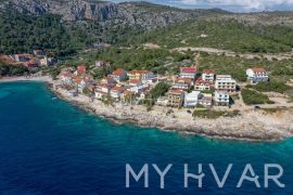 Građevinsko zemljište u Milni - prvi red do mora, Hvar, أرض