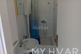 Stan sa vrtom u gradu Hvaru, Hvar, Flat