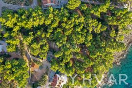 Građevinsko zemljište sa pogledom na more u Zavali, Jelsa, Terreno