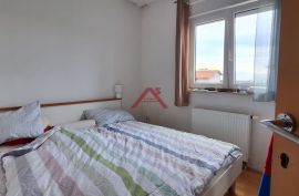 Oporovec, 3 - sobni stan 56m2 + 20 m2 terase, garaža i vajsko parkirno mjesto, Gornja Dubrava, Appartement