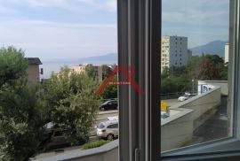 Turnić, 2SKL, 53 m2, lođa, pogled, top lokacija!, Rijeka, Daire