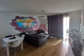 KRUŠEVO kod Obrovca, PRVI RED DO MORA, Obrovac, Appartement