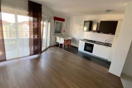 Viškovo, Kosi, 50 m2, balkon, parking!, Viškovo, Apartamento