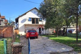 Zagreb, Kozari / Kanal, 192m2, na parceli 381m2, Peščenica - Žitnjak, House