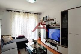 Zagreb, Čulinec 2-etažni stan 200m2, Donja Dubrava, Appartement