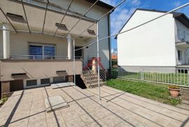 Zagreb, Čulinec 2-etažni stan 200m2, Donja Dubrava, Apartamento